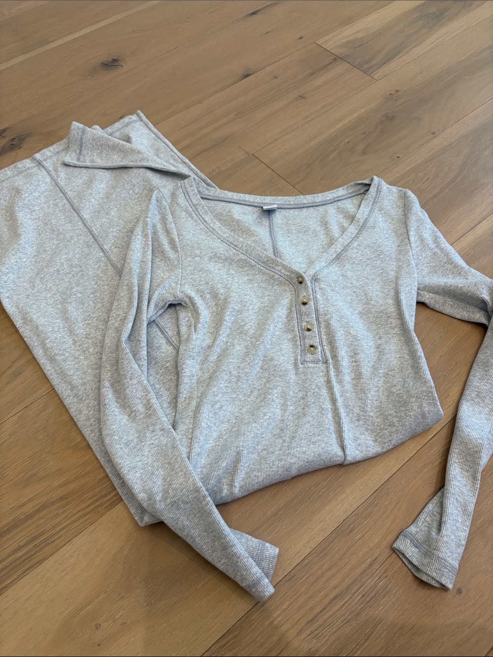 Old Navy Women's Long-Sleeve Henley Midi Dress - Light Gray